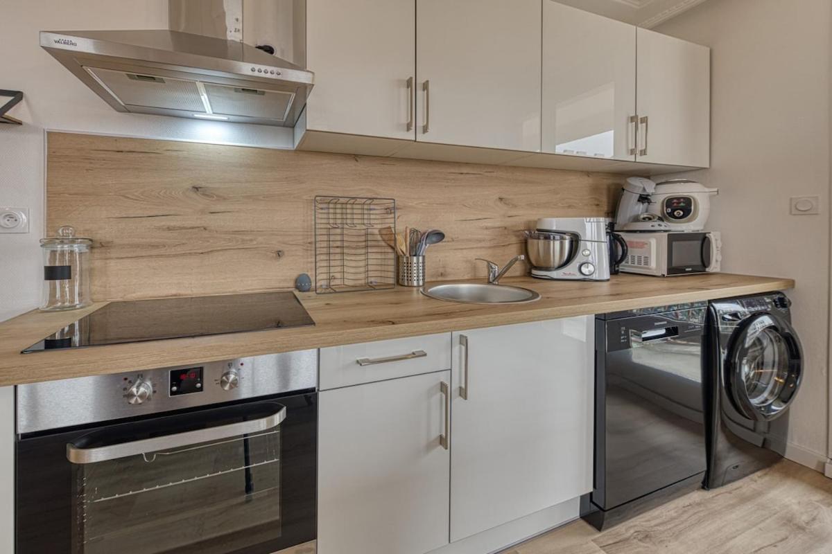 Magnificent Apartment, 4 Bedrooms, Fiber Wifi เกรอน็อบล์ ภายนอก รูปภาพ