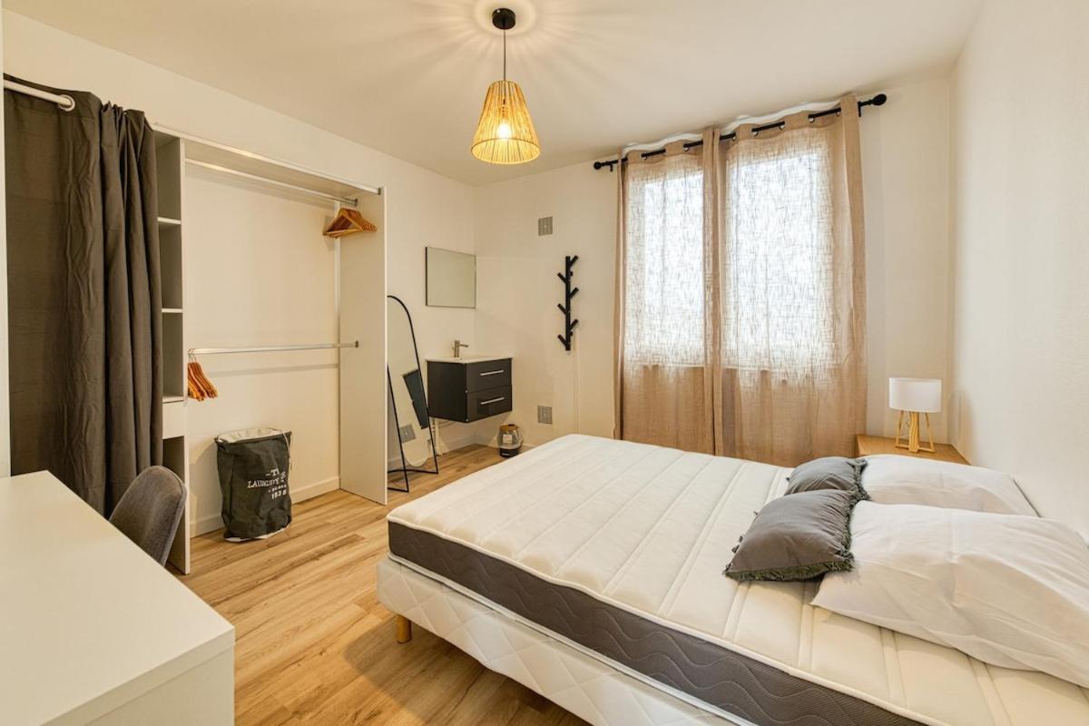 Magnificent Apartment, 4 Bedrooms, Fiber Wifi เกรอน็อบล์ ภายนอก รูปภาพ