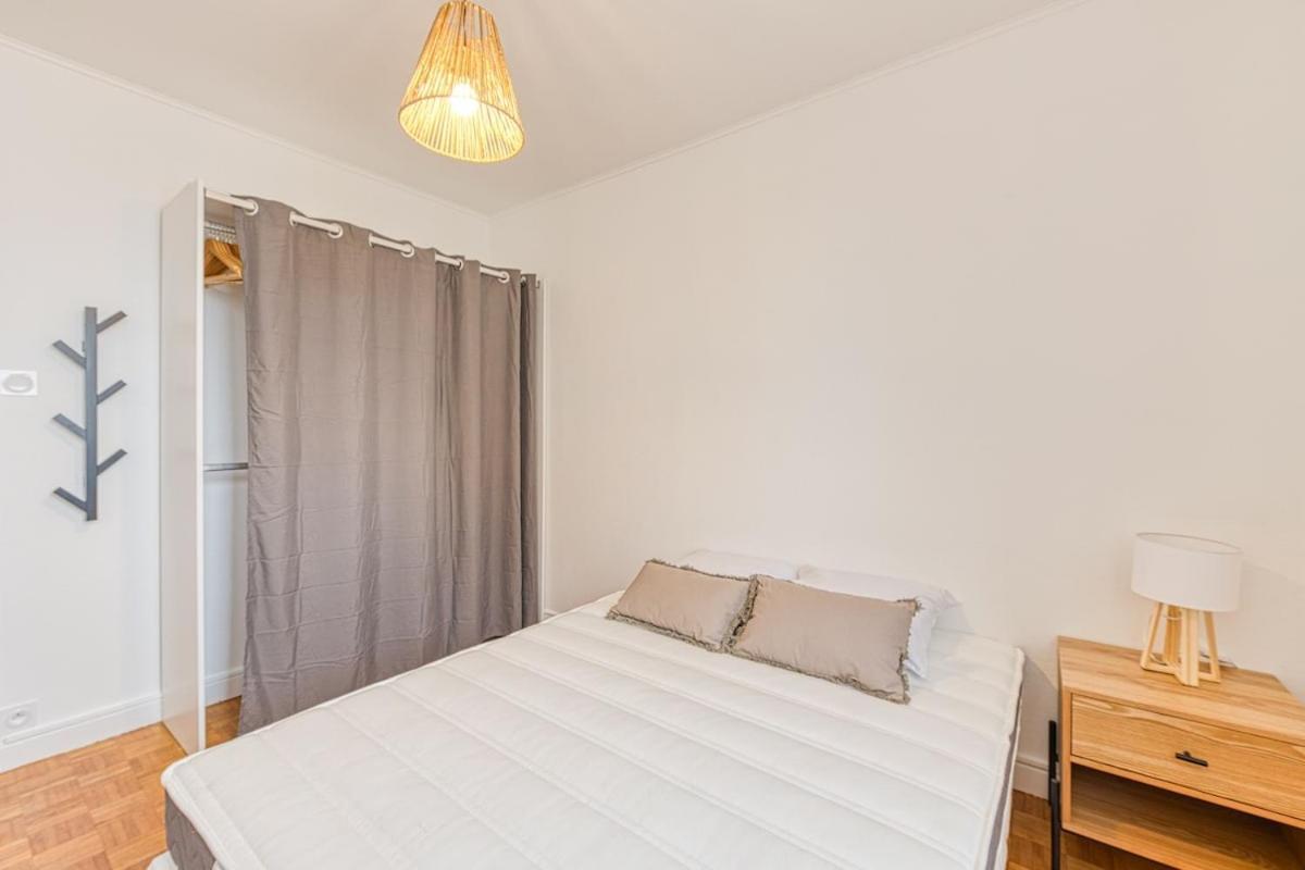 Magnificent Apartment, 4 Bedrooms, Fiber Wifi เกรอน็อบล์ ภายนอก รูปภาพ