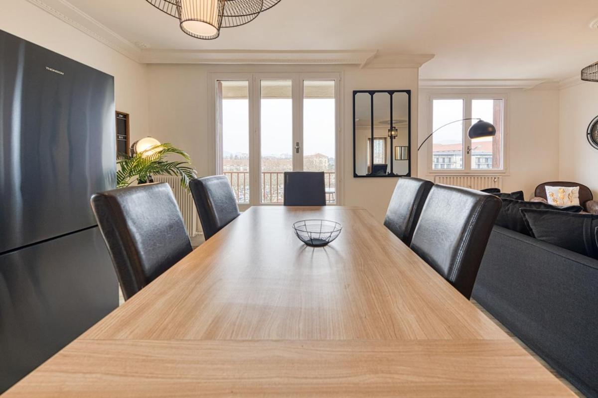 Magnificent Apartment, 4 Bedrooms, Fiber Wifi เกรอน็อบล์ ภายนอก รูปภาพ